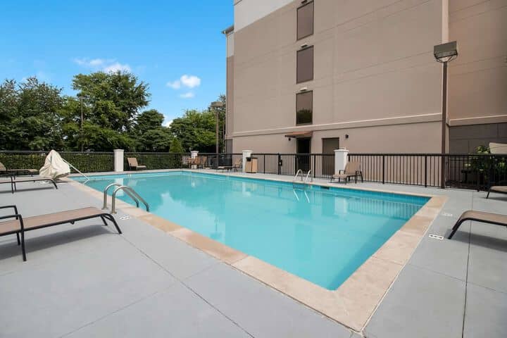 Pool 22 of 26