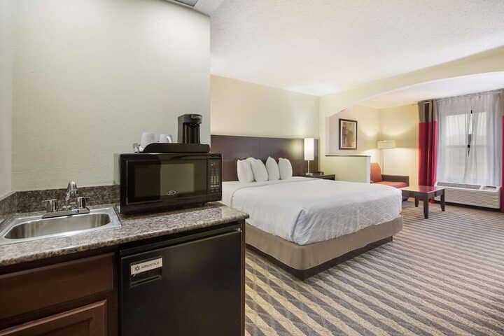 Room 13 of 26