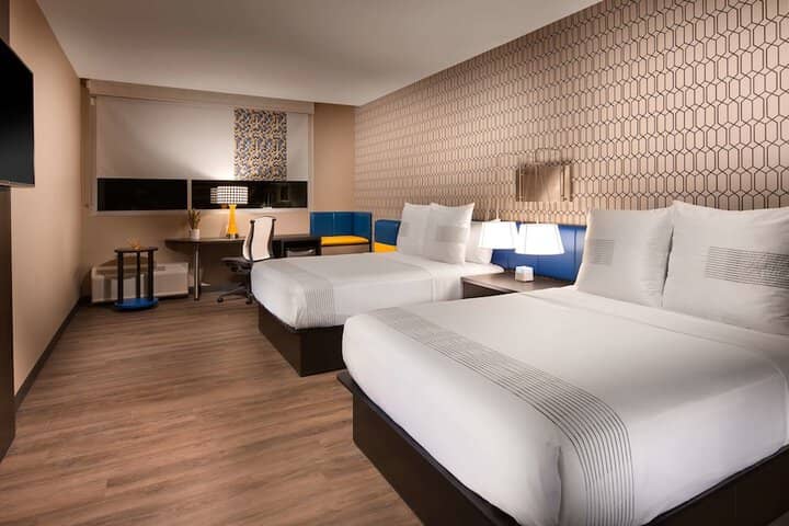 Room 9 of 21