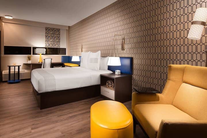 Room 5 of 21