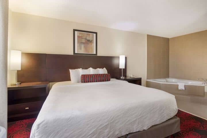 Room 5 of 26