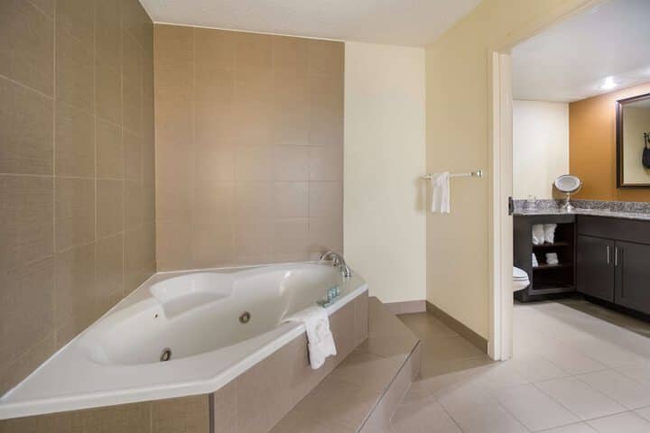 Room 14 of 26